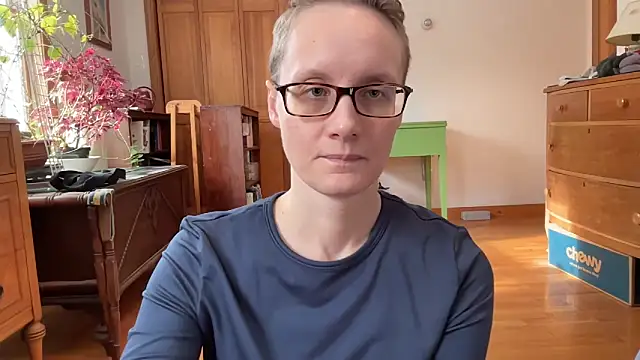 Snapshot of LeahWilde chatting on February 15, 2025, 3:06 pm LeahWilde online show from February 15, 2025, 3:06 pm