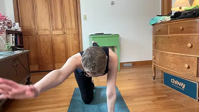 Snapshot of LeahWilde chatting on March 4, 2025, 3:37 pm LeahWilde online show from March 4, 2025, 3:37 pm