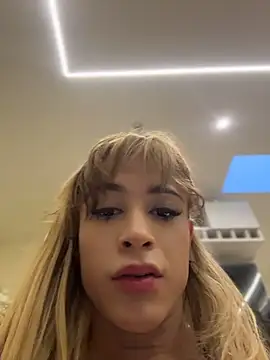 stormytt  online show from April 12, 2026, 11:04 am