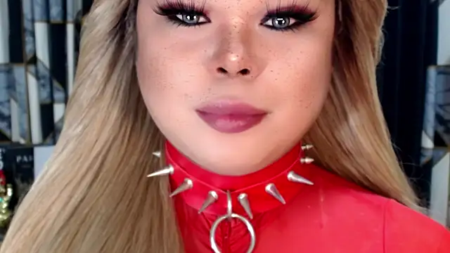 Snapshot of Mistress_DOMnicaaxx chatting on October 2, 2025, 12:17 am Mistress DOMnicaaxx online show from October 2, 2025, 12:17 am