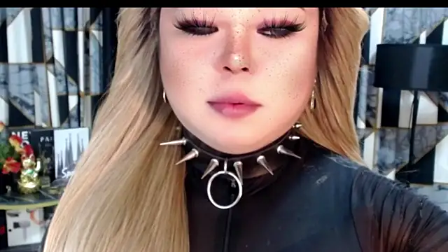 Snapshot of Mistress_DOMnicaaxx chatting on October 9, 2025, 12:47 pm Mistress DOMnicaaxx online show from October 9, 2025, 12:47 pm