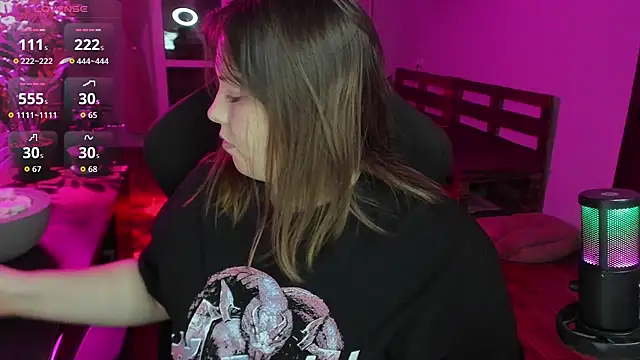 XNirvanaX online show from December 20, 2025, 4:19 am