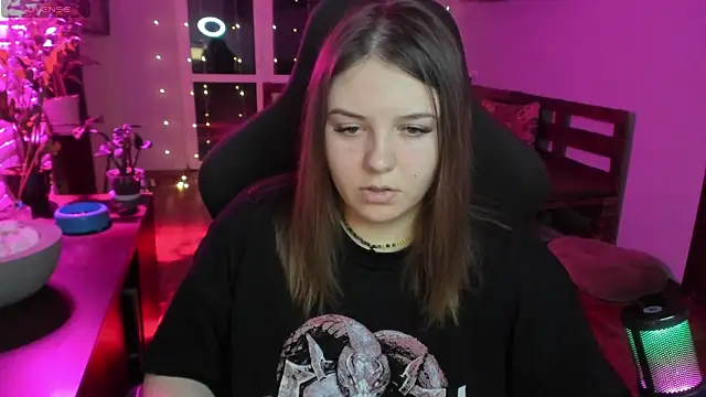 XNirvanaX online show from February 9, 2026, 3:54 am