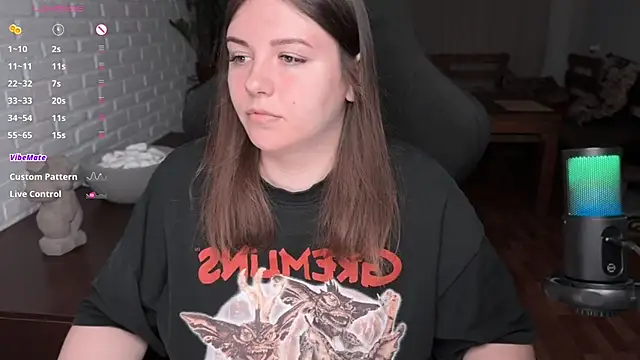 XNirvanaX online show from April 10, 2026, 5:23 am