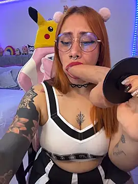 Luna Paris  online show from March 6, 2026, 11:23 pm