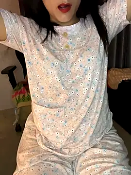 Snapshot of Beautiful_xxo chatting on October 10, 2025, 5:45 pm Beautiful xxo online show from October 10, 2025, 5:45 pm