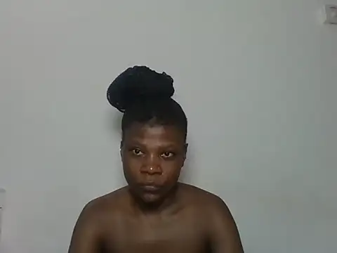 Sweetbaby004 online show from December 1, 2025, 7:08 pm