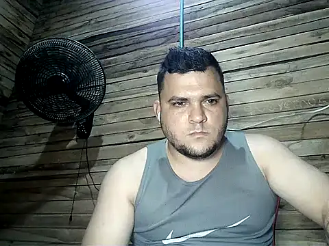 Snapshot of Arcangel_05 chatting on July 1, 2026, 4:36 am Arcangel 05 online show from July 1, 2026, 4:36 am