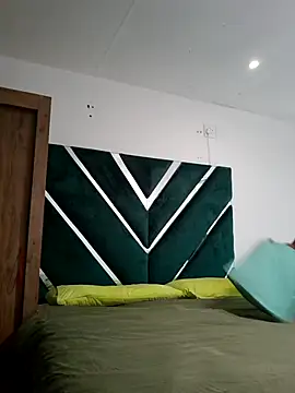 Snapshot of SweetAppleCandyxx chatting on December 18, 2025, 6:52 am SweetAppleCandyxx online show from December 18, 2025, 6:52 am