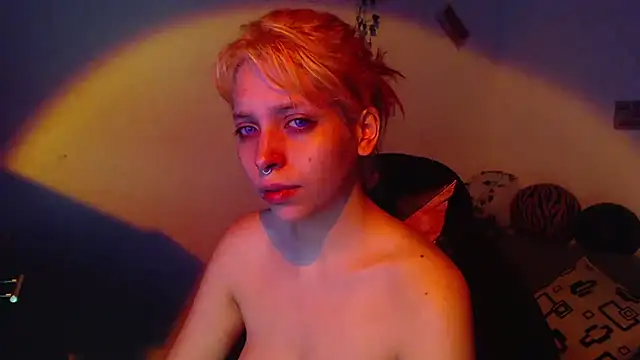 Snapshot of MaryJannes chatting on November 28, 2025, 9:01 am MaryJannes online show from November 28, 2025, 9:01 am