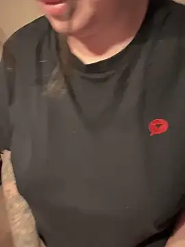 drizzypeach602 online show from January 24, 2025, 7:30 am