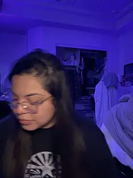 drizzypeach602 online show from February 17, 2025, 3:47 am