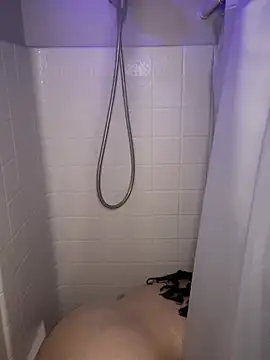 drizzypeach602 online show from February 27, 2025, 4:20 am