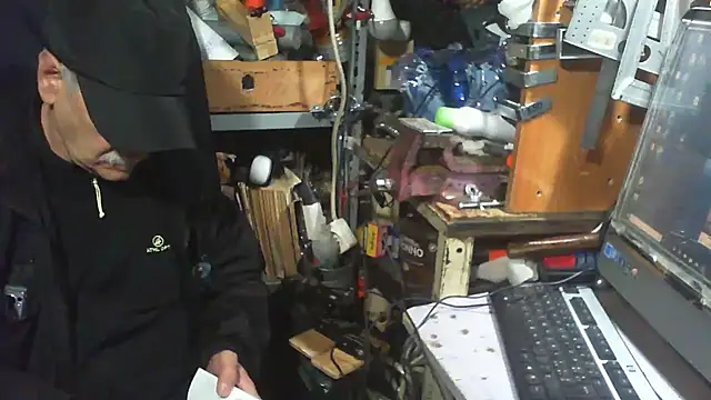 nonnomaturobisex online show from November 16, 2025, 9:59 am