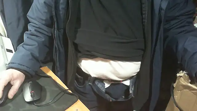 Snapshot of nonnomaturobisex chatting on February 10, 2026, 8:29 am nonnomaturobisex online show from February 10, 2026, 8:29 am