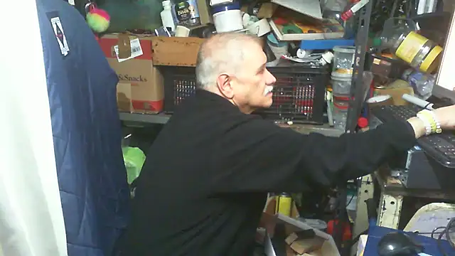 nonnomaturobisex online show from April 13, 2026, 7:03 am