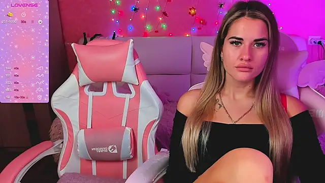 ivannatompsonnn online show from October 29, 2025, 6:04 am