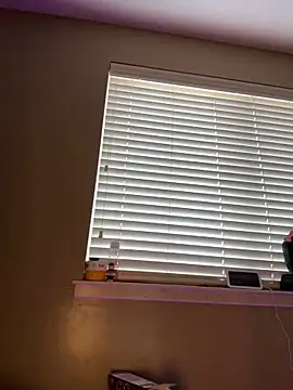 Snapshot of Tikalalin chatting on January 16, 2025, 5:01 pm Tikalalin online show from January 16, 2025, 5:01 pm