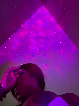 Snapshot of Tikalalin chatting on October 27, 2025, 10:52 am Tikalalin online show from October 27, 2025, 10:52 am