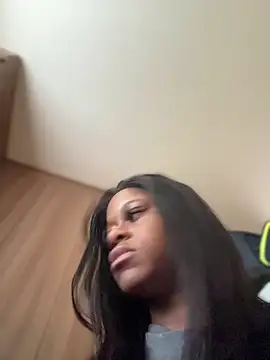 Snapshot of Tikalalin chatting on November 3, 2025, 3:46 pm Tikalalin online show from November 3, 2025, 3:46 pm