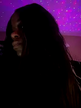 Snapshot of Tikalalin chatting on November 11, 2025, 8:47 am Tikalalin online show from November 11, 2025, 8:47 am