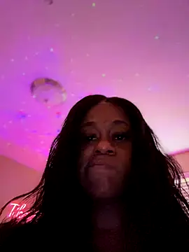 Snapshot of Tikalalin chatting on November 14, 2025, 3:44 pm Tikalalin online show from November 14, 2025, 3:44 pm