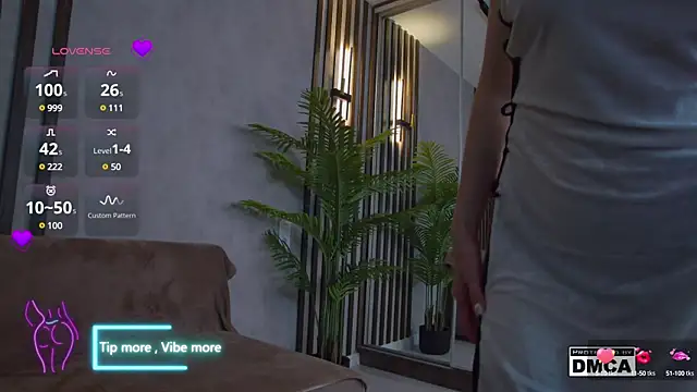 Holl1Would online show from March 15, 2025, 6:47 am