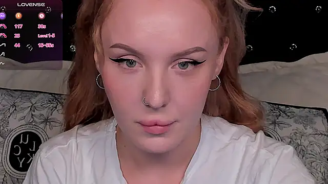 LianaFord online show from February 27, 2025, 6:31 pm