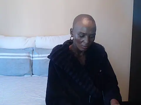Snapshot of yummycherryxx chatting on June 12, 2026, 7:40 am yummycherryxx online show from June 12, 2026, 7:40 am