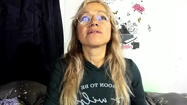 Snapshot of anthonela_mature_ chatting on December 5, 2024, 10:12 pm anthonela mature online show from December 5, 2024, 10:12 pm