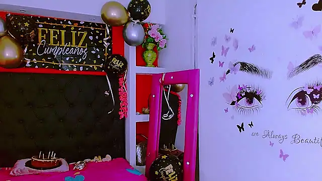 priscilahotker online show from February 26, 2025, 6:58 am