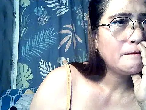 Amazing Angel22 online show from September 26, 2025, 9:08 pm