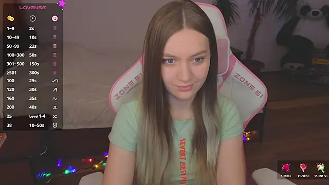 CyrilaPuff online show from December 12, 2024, 6:25 am