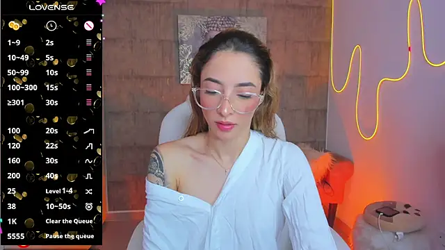 barbie scoth  online show from January 19, 2025, 2:59 pm