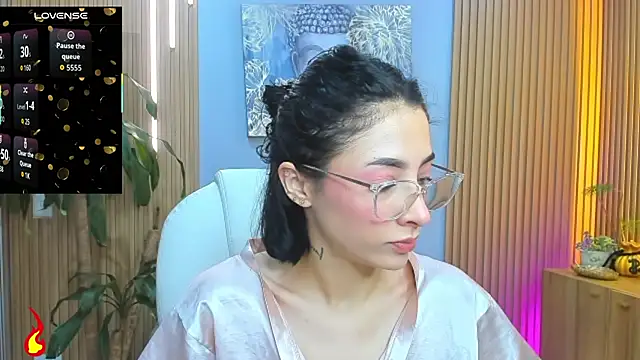 barbie scoth  online show from April 15, 2026, 10:43 pm