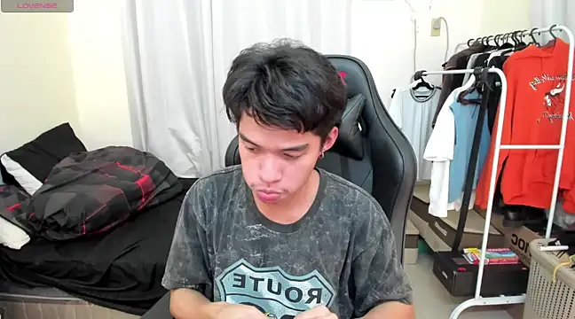 Snapshot of Lightjt04 chatting on February 19, 2025, 10:20 pm Lightjt04 online show from February 19, 2025, 10:20 pm