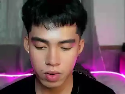 Snapshot of Lightjt04 chatting on September 15, 2025, 12:10 am Lightjt04 online show from September 15, 2025, 12:10 am