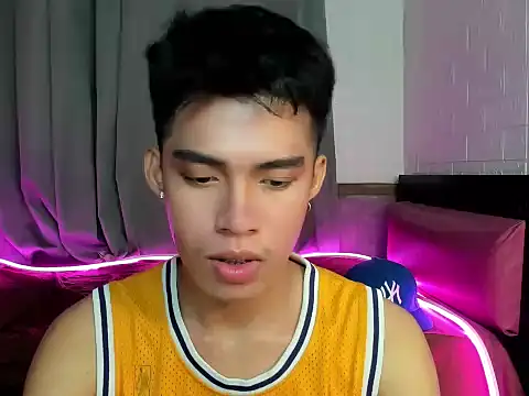 Snapshot of Lightjt04 chatting on October 17, 2025, 5:26 pm Lightjt04 online show from October 17, 2025, 5:26 pm