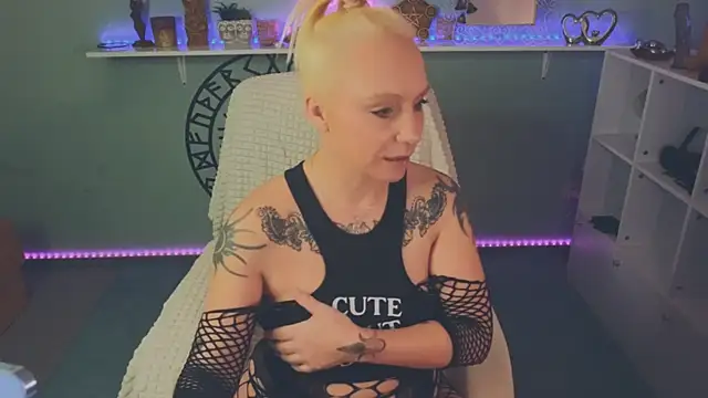 Jan ina online show from January 25, 2025, 7:28 am