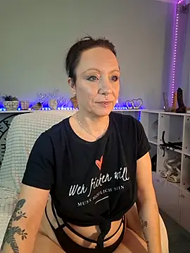 Jan ina online show from January 30, 2025, 8:22 am