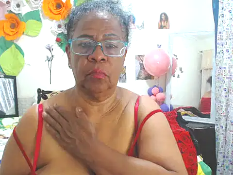 Yayis-hot-sexyw online show from November 2, 2025, 6:16 am