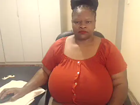 sweetnoziexx online show from February 4, 2025, 5:21 am