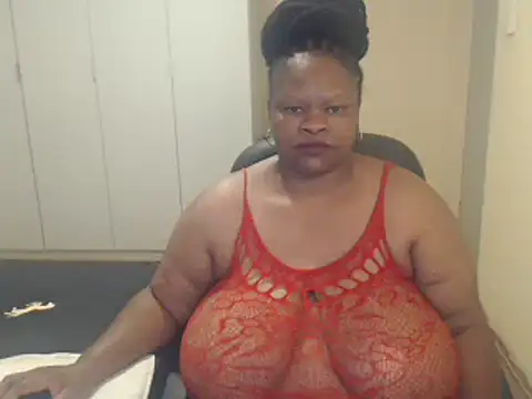 sweetnoziexx online show from February 25, 2025, 10:37 am