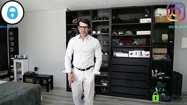 Snapshot of samricci21 chatting on March 31, 2026, 12:05 pm samricci21 online show from March 31, 2026, 12:05 pm