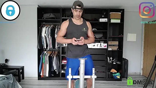 Snapshot of samricci21 chatting on April 7, 2026, 8:26 am samricci21 online show from April 7, 2026, 8:26 am