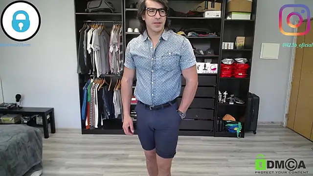 Snapshot of samricci21 chatting on April 9, 2026, 10:42 am samricci21 online show from April 9, 2026, 10:42 am