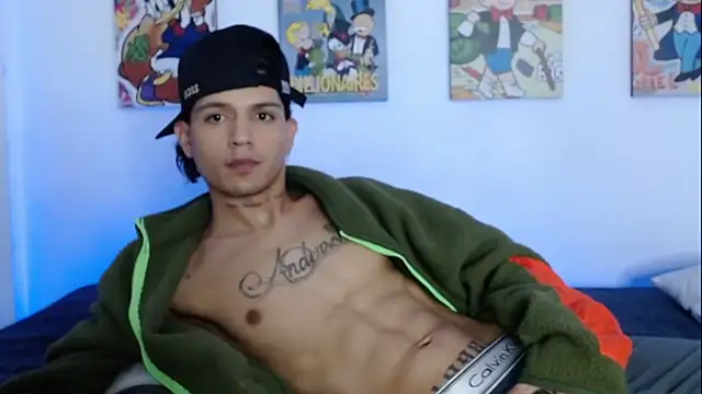 Snapshot of andersonZ998 chatting on February 14, 2025, 9:13 am andersonZ998 online show from February 14, 2025, 9:13 am