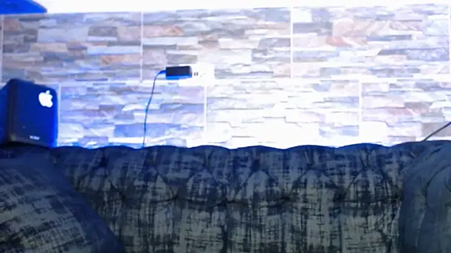 Snapshot of andersonZ998 chatting on March 18, 2025, 9:32 pm andersonZ998 online show from March 18, 2025, 9:32 pm