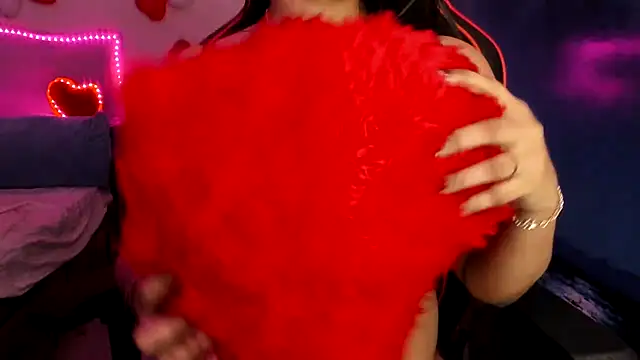 Snapshot of South_indian_tickly chatting on February 17, 2025, 2:20 am South indian tickly online show from February 17, 2025, 2:20 am