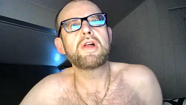 Snapshot of FABIOGLASSES chatting on October 8, 2025, 12:08 am FABIOGLASSES online show from October 8, 2025, 12:08 am